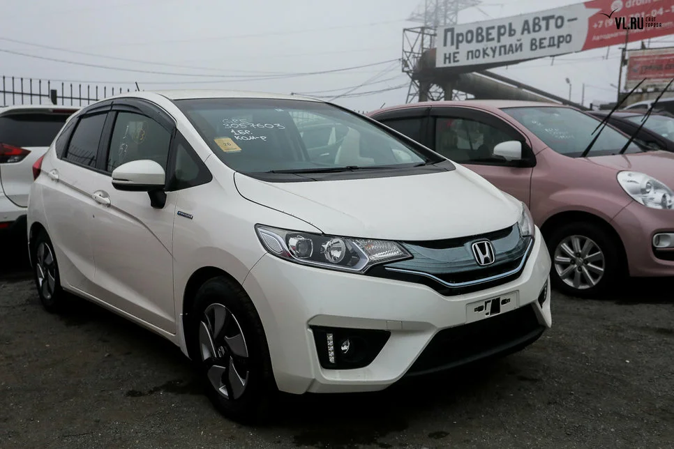 Авторынок во Владивостоке. Источник яндекс картинки.