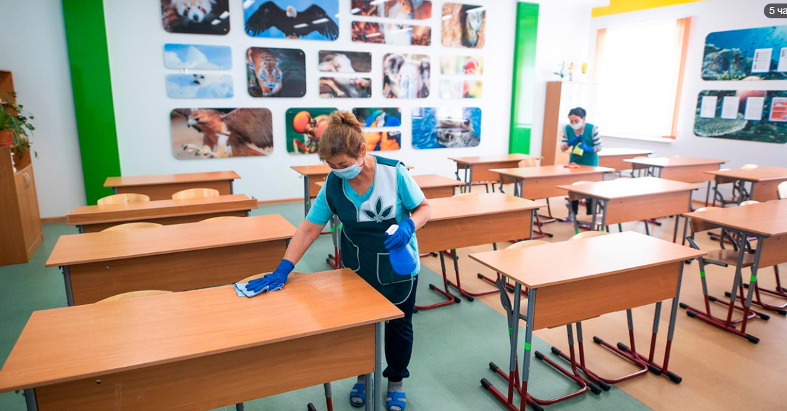 Фото взято с сайта https://moslenta.ru/news/moskovskikh-shkolnikov-otpravyat-na-dvukhnedelnye-kanikuly-iz-za-koronavirusa-29-09-2020.htm