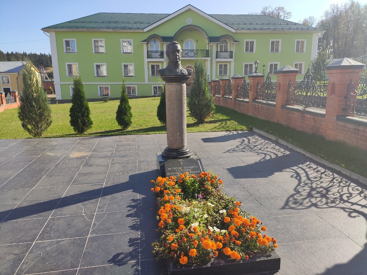 Листайте вправо для просмотра всех фотографий.