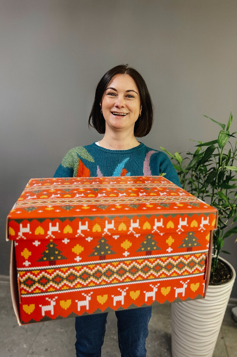 Надеюсь, что вы будете также радоваться приятным подаркам, как я (фото из личного архива)