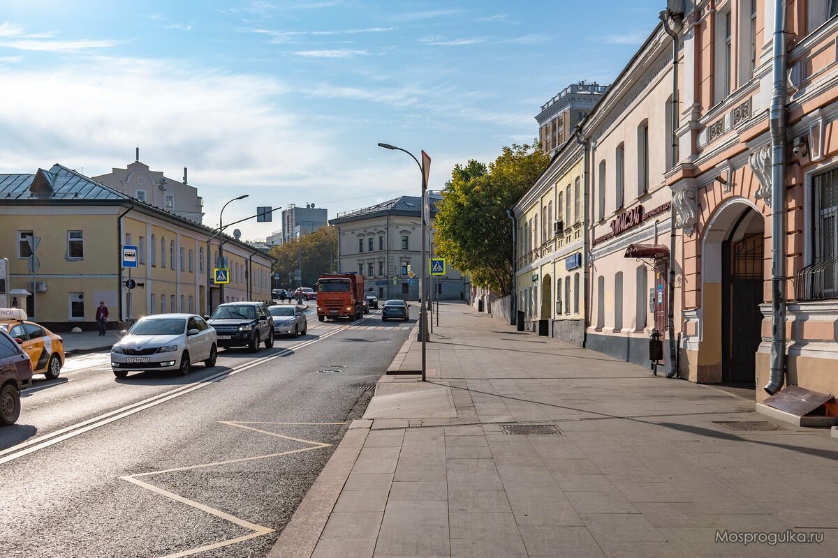 Вблизи Яузской улицы