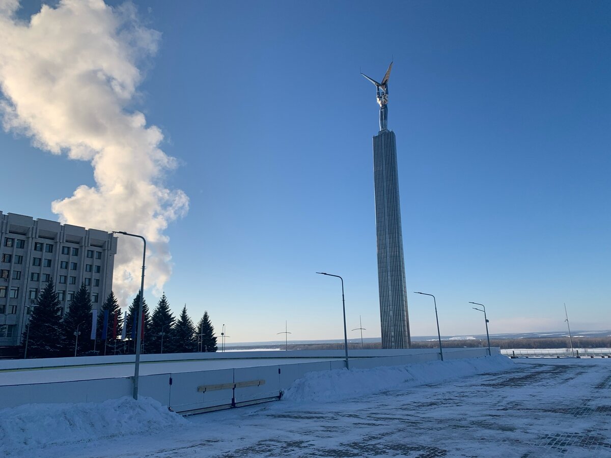 Монумент славы часовни Георгия Победоносца осень