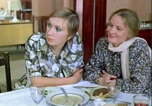 кадр из фильма «Дамское танго»