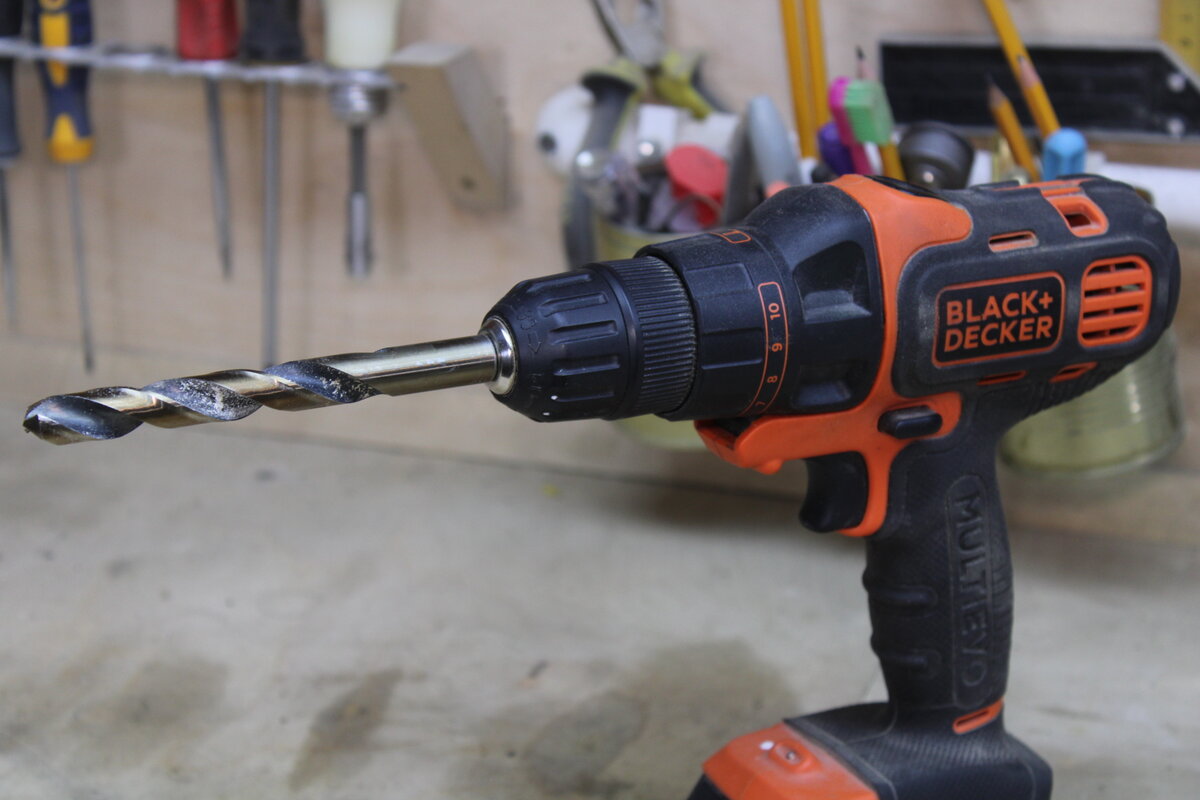 Как закрутить болт в кирпич, бетон или дерево по резьбе, проверенная ...