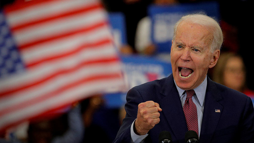 У нас один выход, победить Запад. Ссылка на фото https://goo.su/8NX0z.