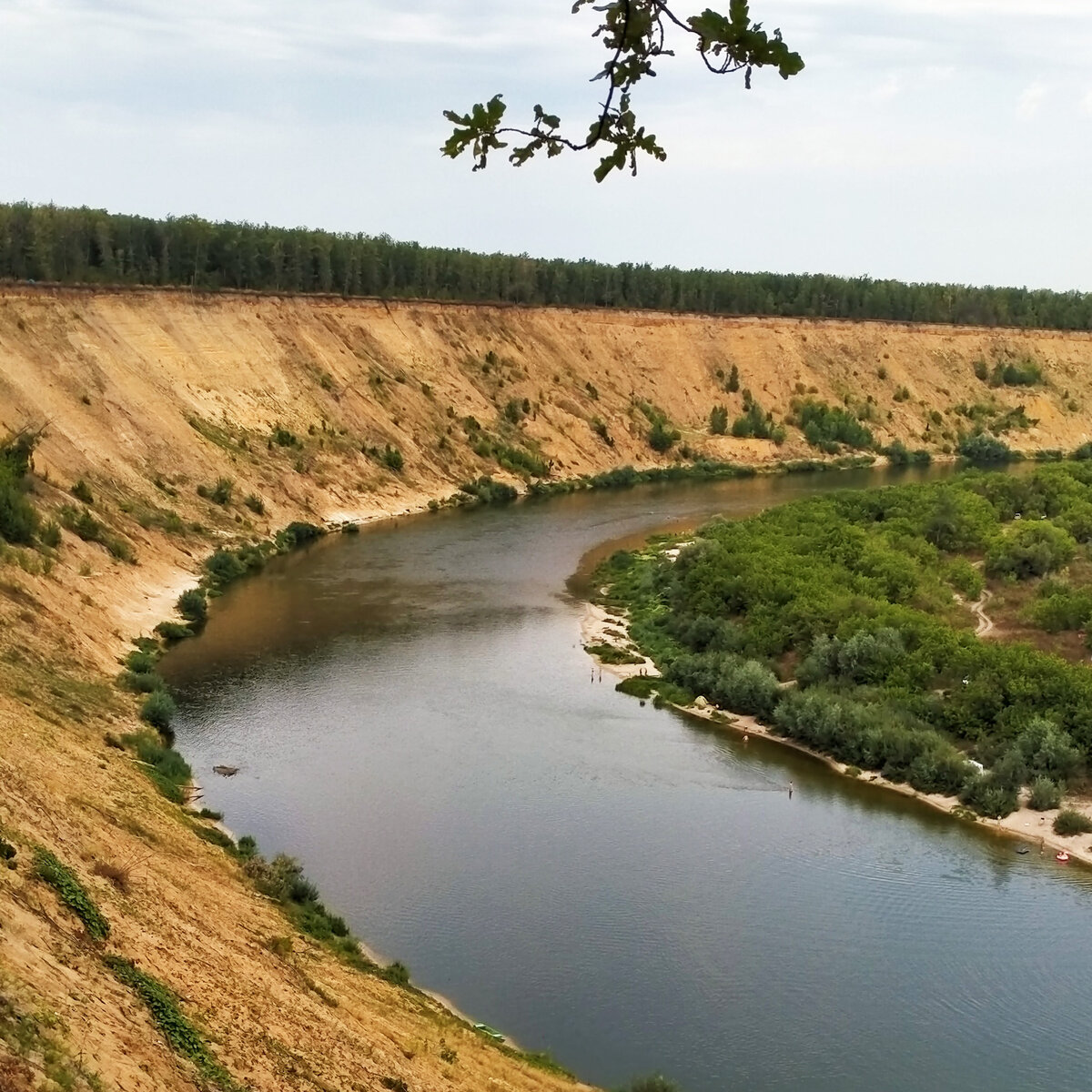 Листайте карусель! Сфотографировать «подкову» одним кадром без искажений практически невозможно, поэтому прилагаю несколько кадров отдельных участков и один кадр с эффектом «рыбьего глаза».