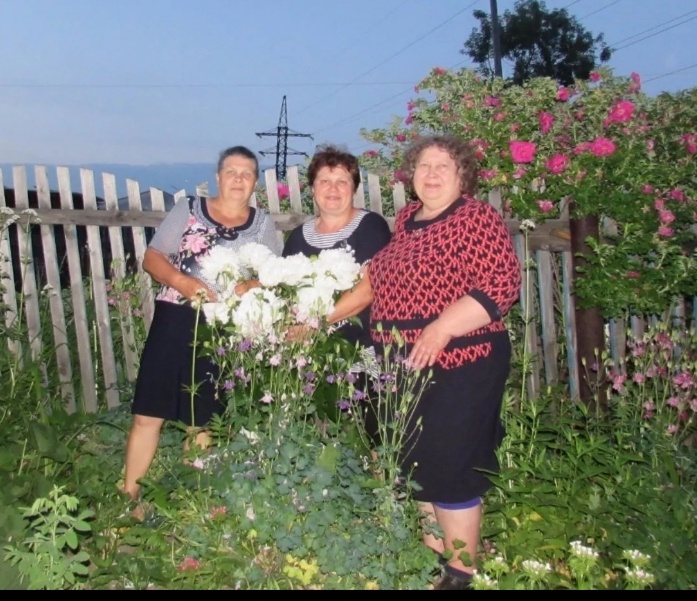 Три сестры