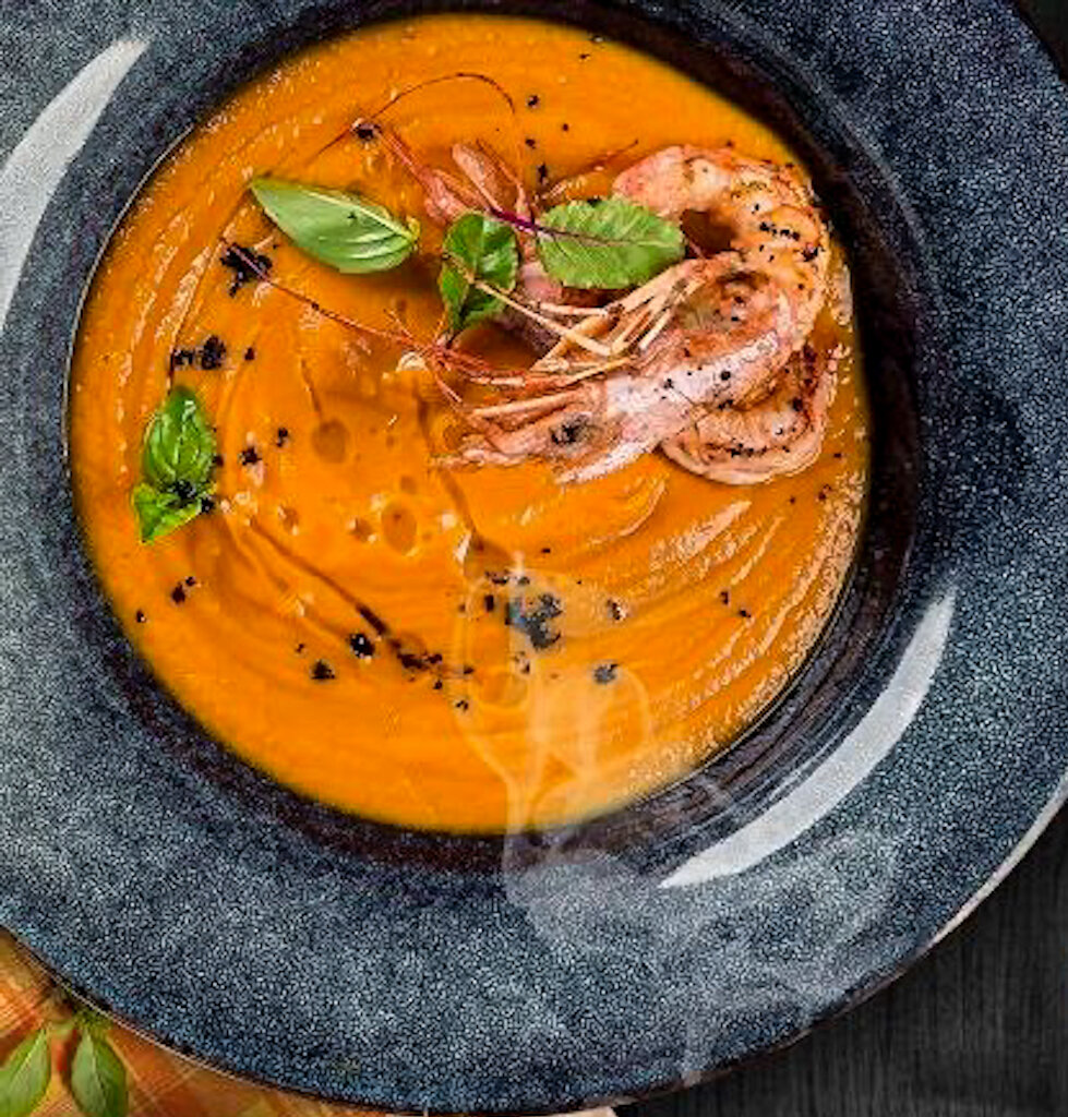 Тыква с креветками. Тыквенный суп с креветками. Тыквенное пюре с креветками. Тыквенный карри. Тыквенный суп с креветками.