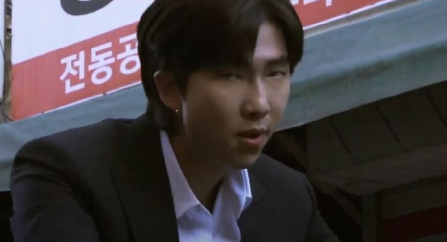 Кадр из клипа