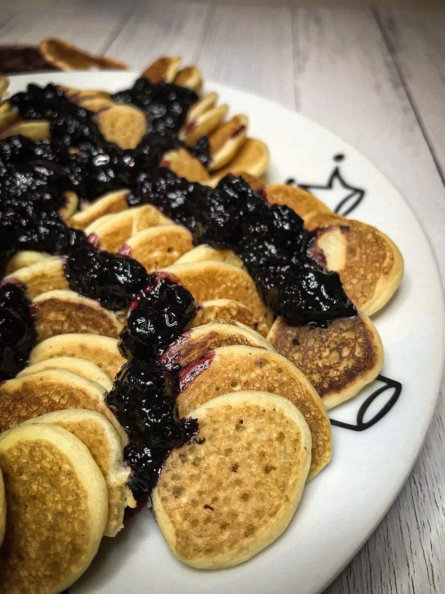 Дома я уже давно делаю всю выпечку на безглютеновой муке. Для меня она вкуснее обычной, плюс это дополнительный источник белка