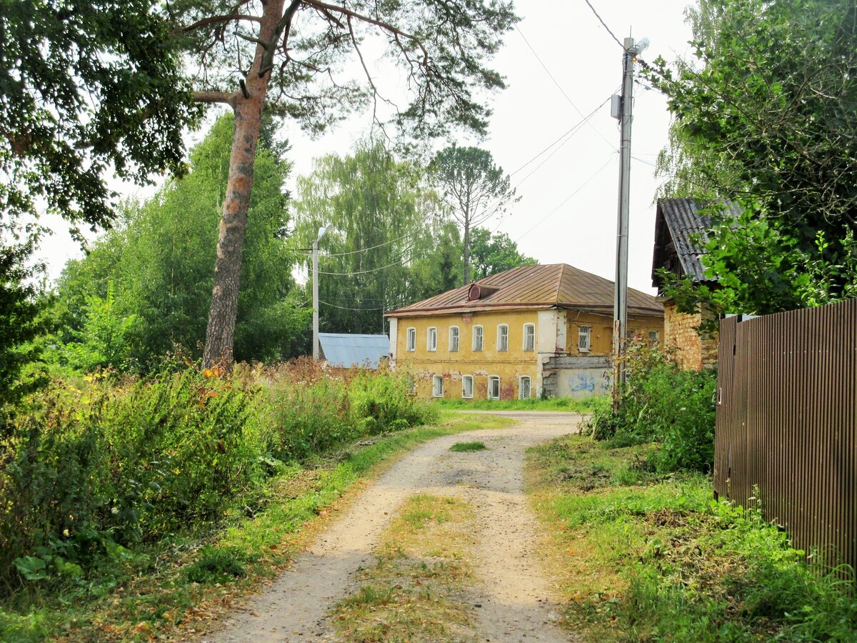 Пушкино улица боголюбская. Боголюбская ул 4а Пушкино. Киновия Сергиев Посад. Пушкино Боголюбская 12б. Боголюбская Киновия.