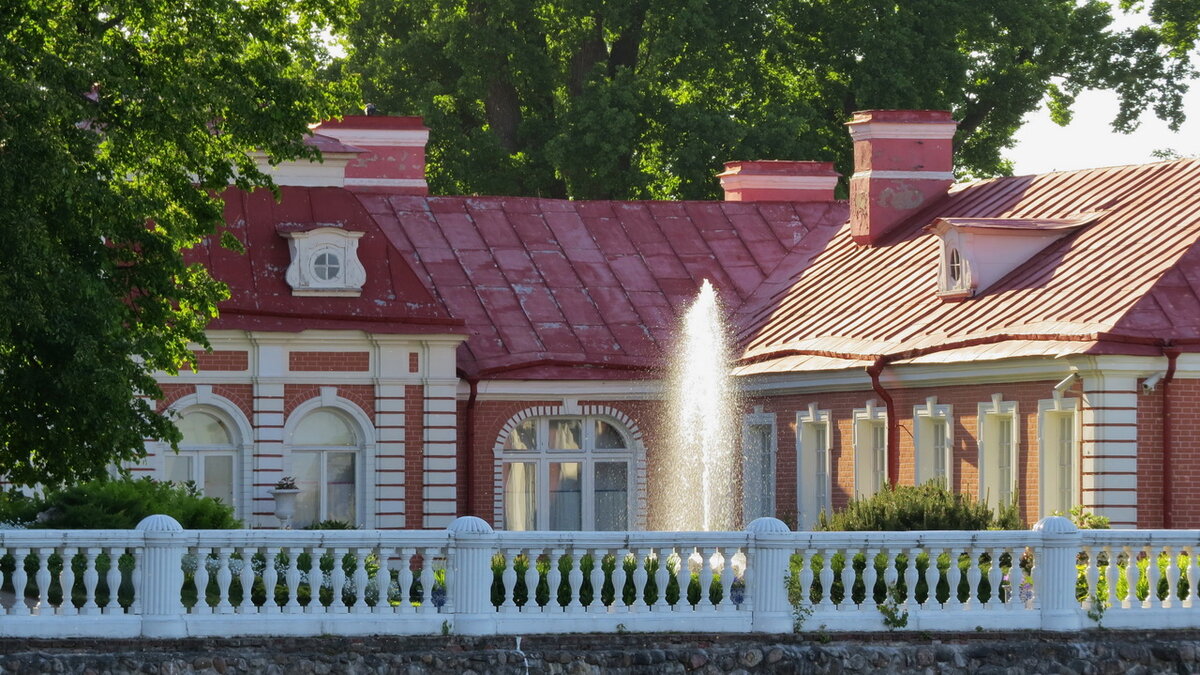 Петергоф. Малые дворцы и павильоны. От любимого дворца Петра I до дворца,  откуда Екатерина II планировала дворцовый переворот. | Прогулки по  Санкт-Петербургу | Дзен