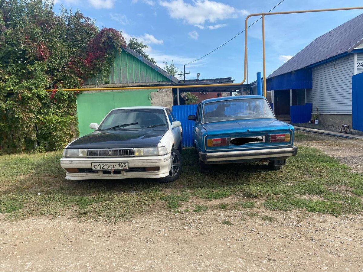 На Тойоте кстати я парковалась около Жигулей🤣