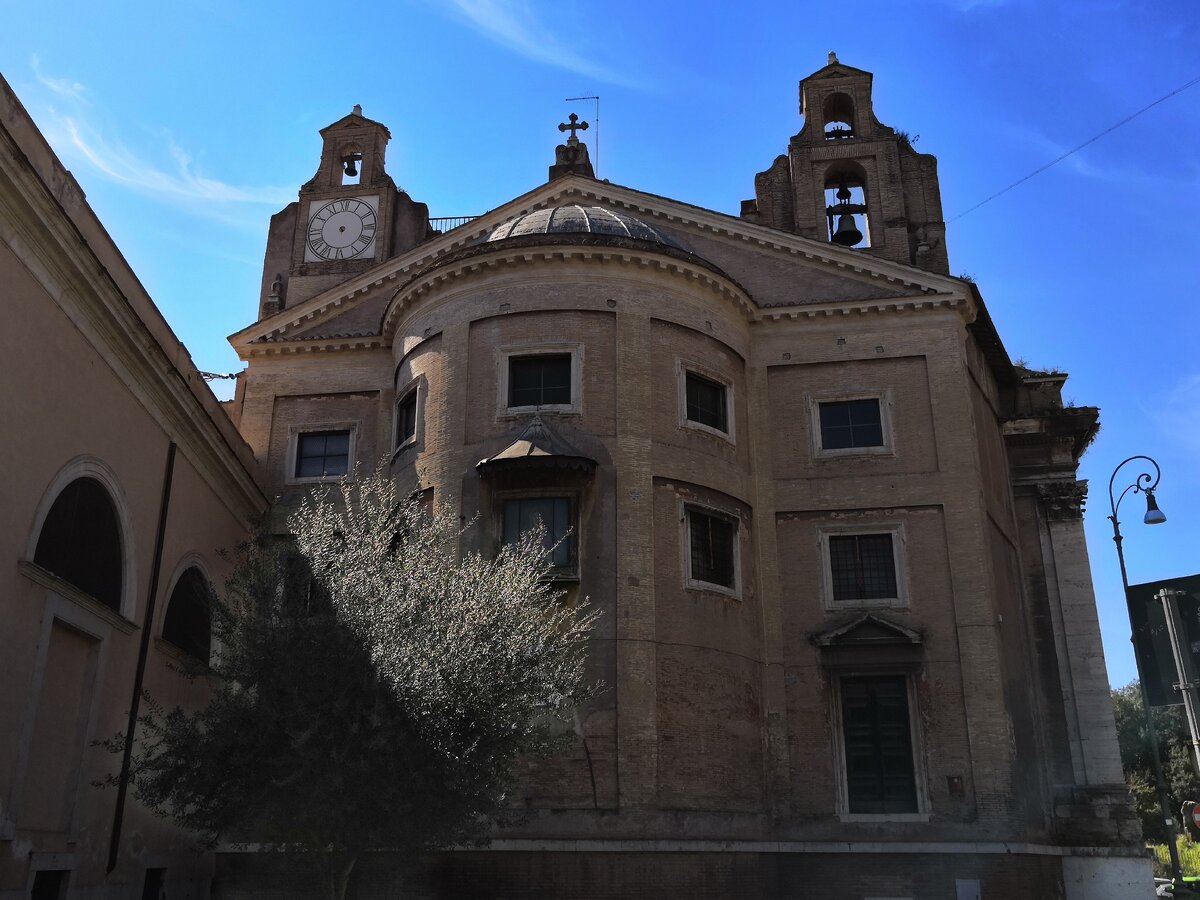 Санта-Мария делла Консолационе. Chiesa di Santa Maria della Consolazione al Foro Romano.