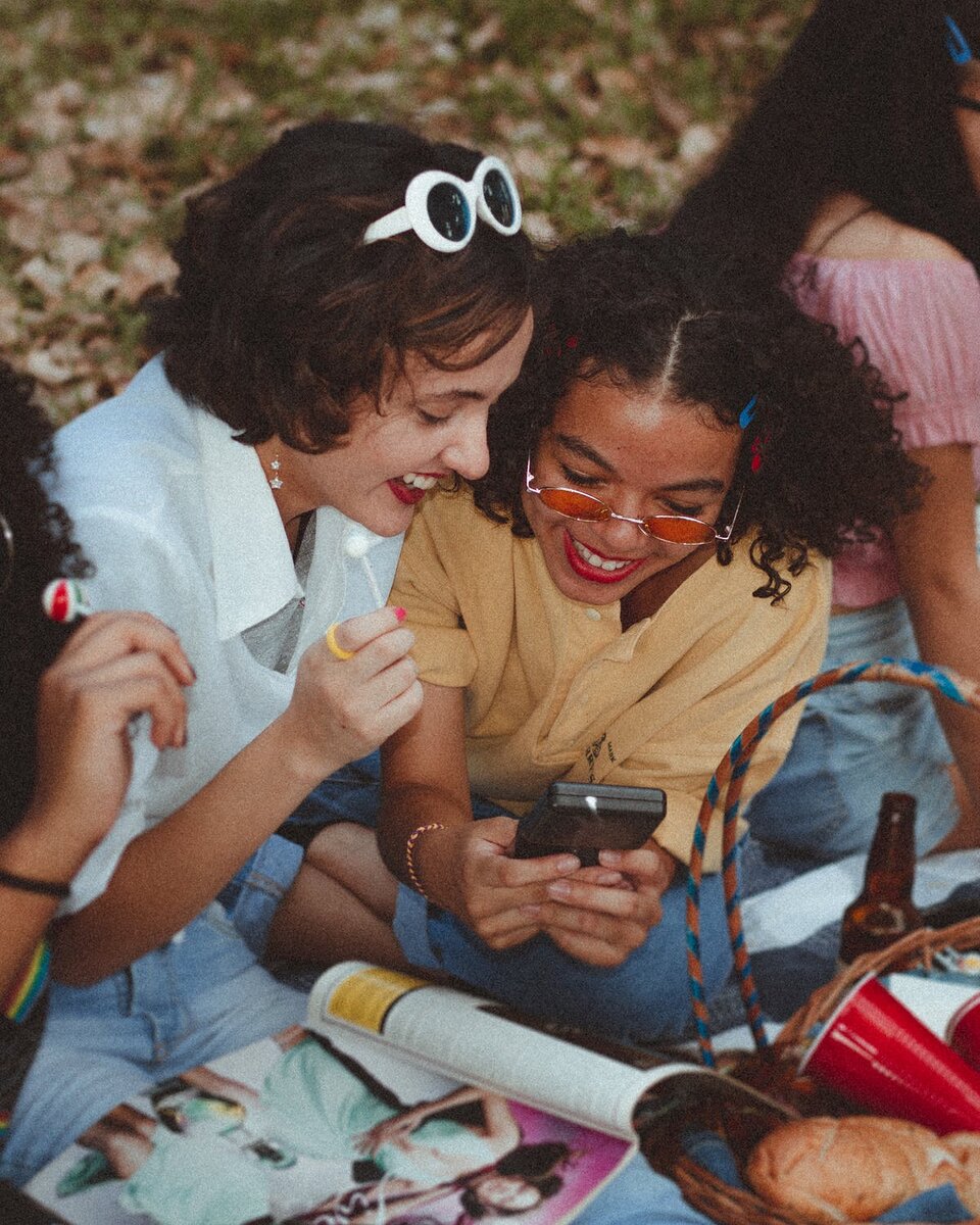 https://www.pexels.com/ru-ru/photo/3491940/