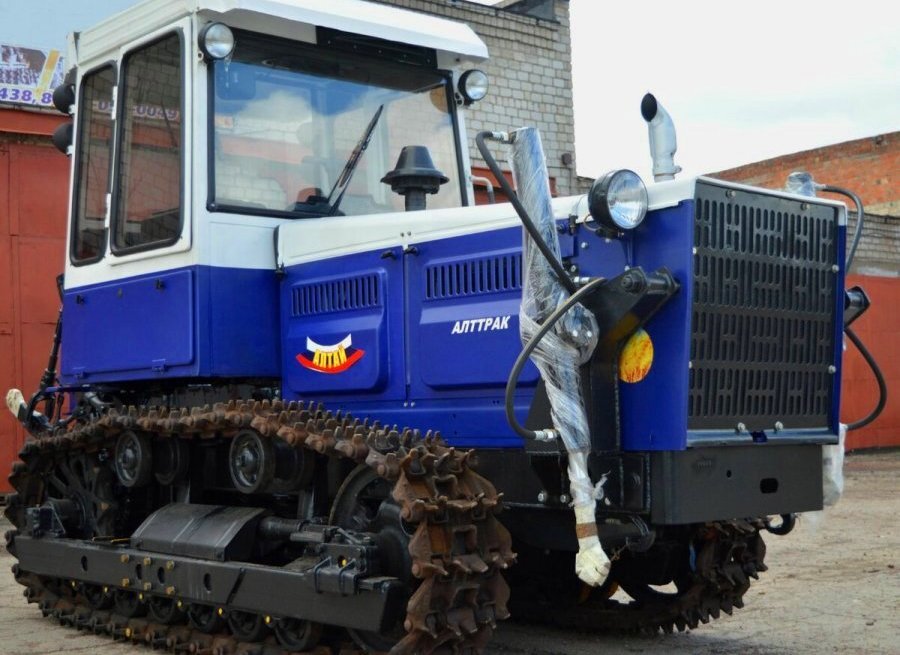 Гусеничный трактор Т-402.01