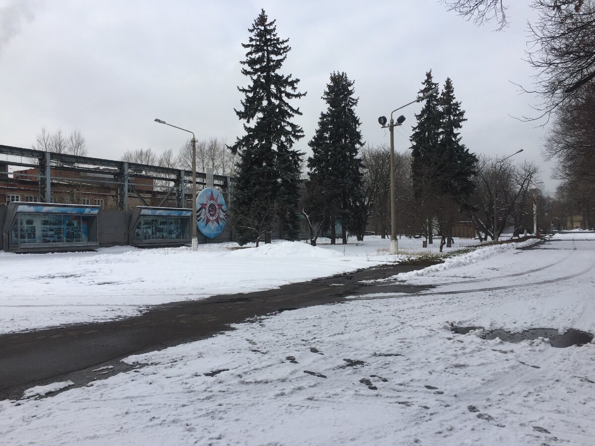 Главная аллея МАПО.