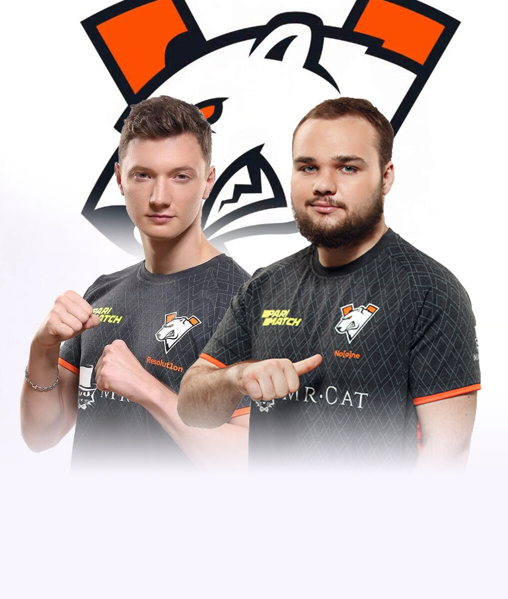 Игроки Virtus.Pro: Роман Resolut1on Фоминок и Владимир No[o]ne Миненко