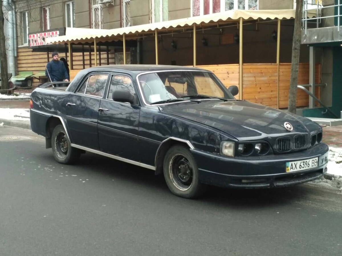 Не очень изящно, зато оригинально. Чем-то похоже не последние модели Tatara. Фото сообщества "Пазний ИЖ"