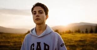 https://family3.ru/wp-content/uploads/2019/11/191122_teenager-1024x536.jp