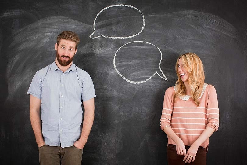 9 советов как развить коммуникативные навыки!
👉Совет №1. Концентрируйтесь на одном. Выполнение нескольких задач одновременно может вызывать дистресс, эмоциональное выгорание, что ведет к срывам, раздражительности, конфликтам.
⠀
👉Совет №2. Открытые вопросы. Научитесь задавать открытые вопросы, они предполагают развернутый ответ на ваш вопрос, и дает вам возможность найти общие точки прикосновения и развития темы дальше. Начинайте свои вопросы с вопросительных слов: Как? Каким образом? Почему? и др
⠀
👉Совет №3. Учитесь слушать и слышать. Иногда в общении люди не слушают других, и им важно выговориться самим, не учитывая интересов собеседника. Методики активного слушания помогут вам замечать детали внутреннего мира собеседника, влиять на его эмоции, давать конструктивную обратную связь.
⠀
👉Совет №4. Читайте книги. Чтение книг развивает речь, увеличивает словарный запас, улучшает грамматическую структуру предложений.  Помимо того, чтение это получение знаний, оно увеличивает ваш кругозор, позволяет поддерживать разнообразные темы в разговоре.
⠀
👉Совет №5. Невербальное общение. Научитесь осознанно понимать язык тела, мимику собеседника. Это позволит понимать эмоции других людей, определять уровень напряженности, ложь и потребности другого.
⠀
👉Совет №6. Не делайте поспешных выводов. Навешивание ярлыков, присвоение людям своих мыслей и домыслов, нарушают коммуникацию, могут вызвать негативные эмоции и конфликты.
⠀
👉Совет №7. Примеряйте «маски». Наличие разных моделей поведения, наличие выбора как повести себя в той или иной ситуации, расширяет наши возможности в коммуникации с другими людьми, адаптироваться в любой ситуации, делает вас «привлекательным собеседником». Выбирайте те роли, которые нравятся вам в других людях и примеряйте их на себя, репетируйте перед зеркалом, чтобы оценить как это будет выглядеть со стороны.
⠀
👉Совет №8. Избегайте негатива. Учитесь управлять эмоциями, направлять их. Так вы избежите конфликта, плохого настроения и чувства вины.
⠀
👉Совет 9. Разговаривайте на пустые темы. Диалог ни о чем поможет вам наладить контакт с незнакомым человеком, пока у вас нет общих тем.
⠀
 Легко ли вам заговорить с незнакомцем? На какие темы?
⠀
Ваш психолог, Ирина Кирдяшева!
Понравился материал? Подписывайтесь на мой канал, ставьте лайки и оставляйте комментарии! Есть вопросы? Свяжитесь со мной: psyproff@bk.ru
