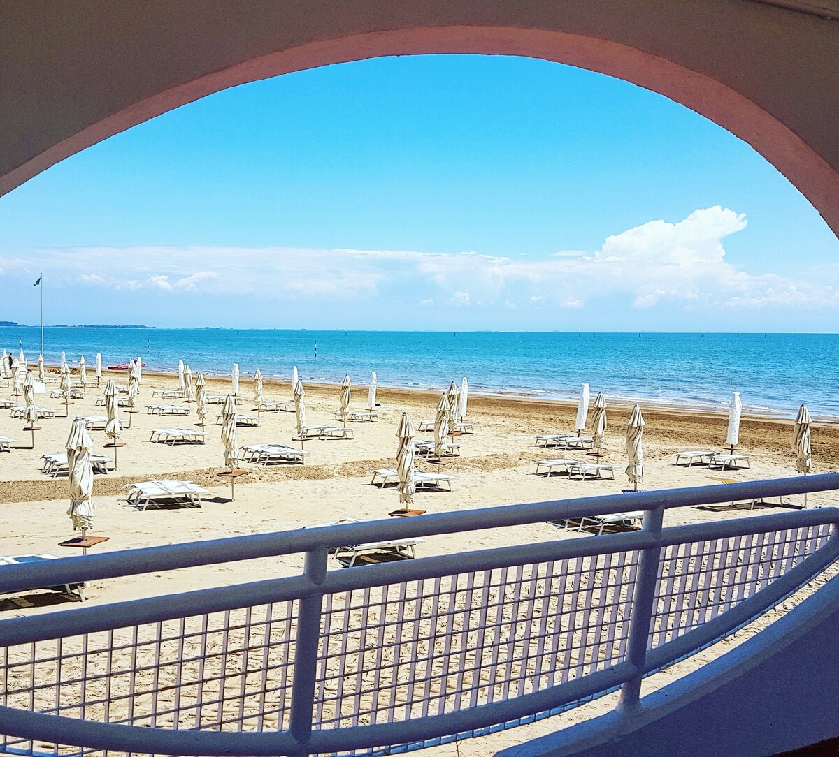 Италия: «Карантин закончился. Открываем границы для стран ЕС, а потом и для всех остальных!».