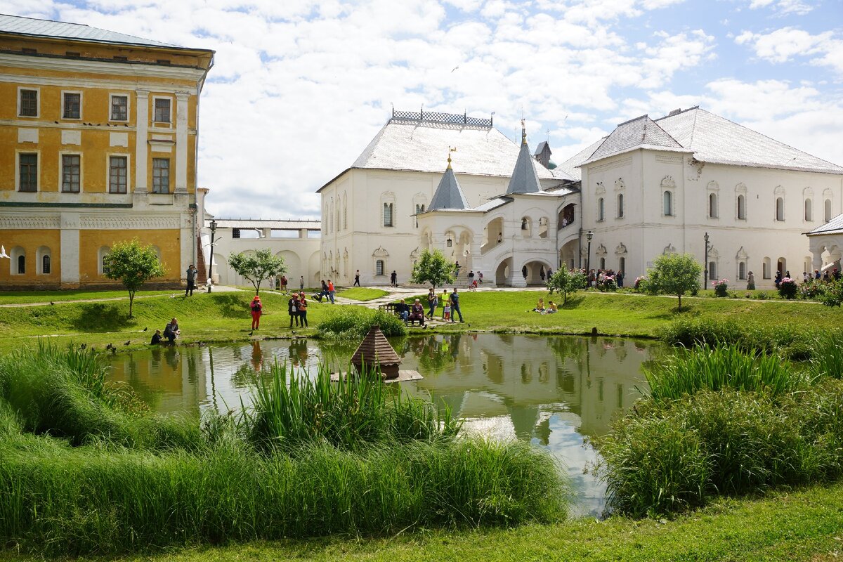 Крепость номад. Где снимали единственная. Где снимали единственная. Покровские ворота усадьба найденовых. «проверка на дорогах», режиссер алексей герман.