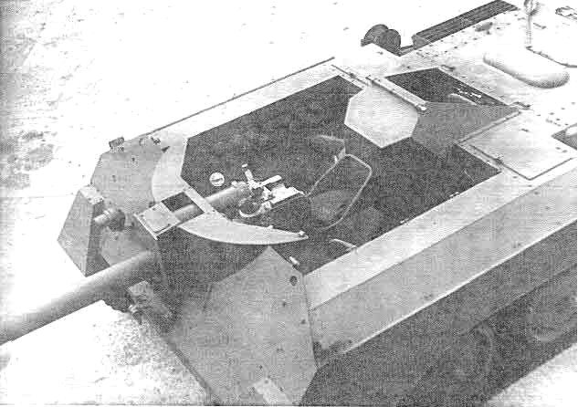 Алекто Мк1. Вид на боевое отделение и отделение управления