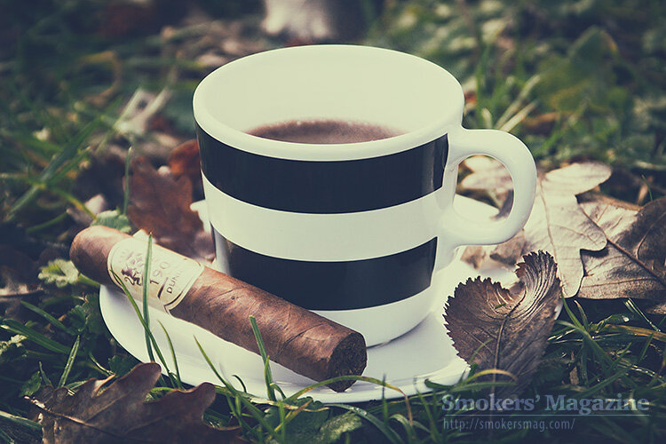 Кофе и сигара Dunhill 1907 Rotshild. http://smokersmag.com/