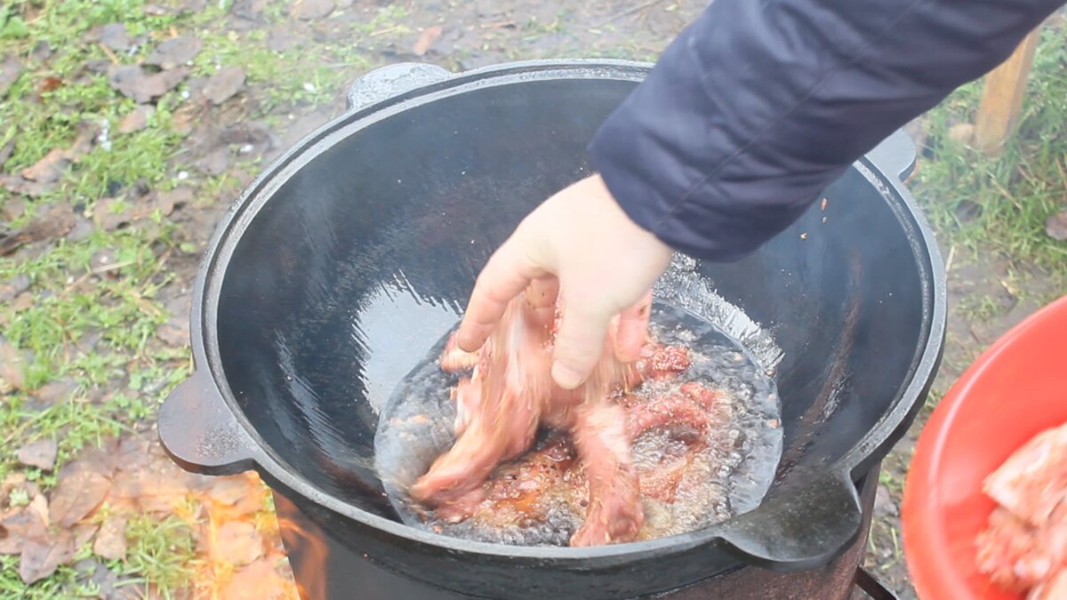 Казан кебаб с картошкой и ребрами в казане. Одно из самых простых блюд в  казане! | Димоныч | Дзен