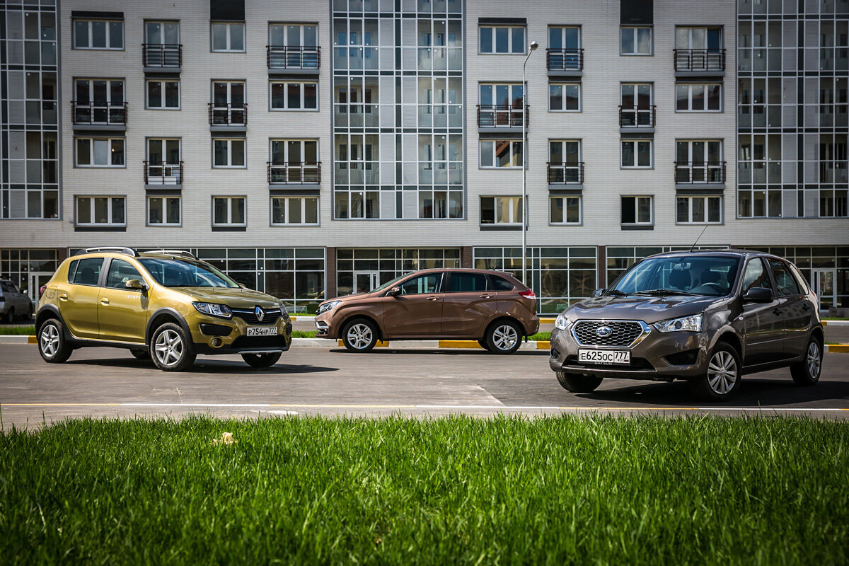 Русский под прикрытием. Lada XRAY против Sandero Stepway и mi-Do | РБК  Autonews | Дзен