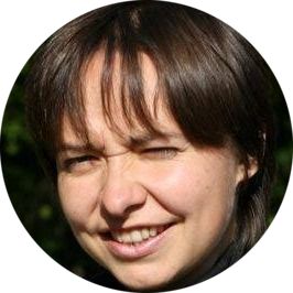 Ольга ЛойкоГлавный редактор политико-экономического блока новостейОкончила два белорусских вуза (БГУ, БГЭУ), после чего пришлось обратиться в вуз британский, чтобы вернуть веру в высшее образование. Сфера журналистских интересов широкая, микро- и макроэкономическая.