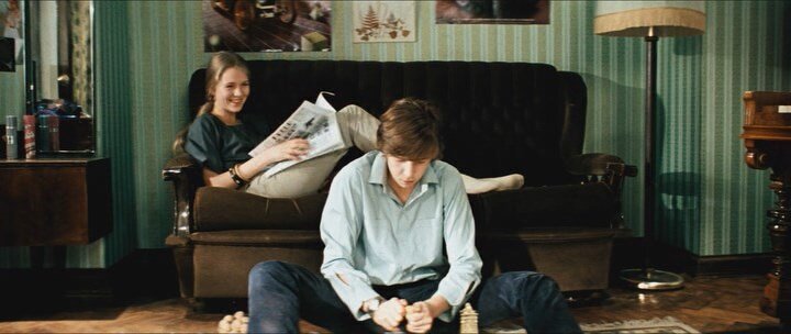 Кадр из фильма "Курьер"