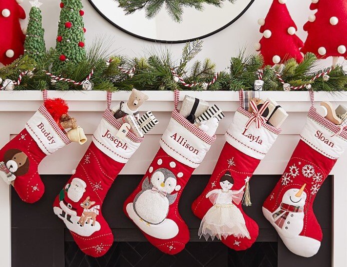 Такие сапожки для подарков стоят недешево - почему бы не связать их самим?