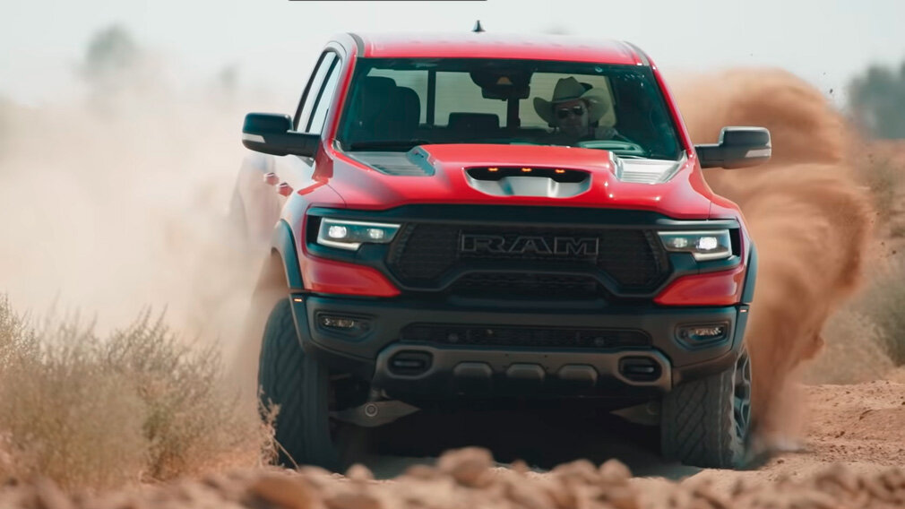 Скриншот с YouTube-канала Motor Trend