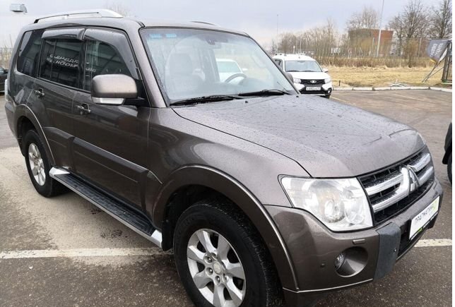 Кто надежнее, Mitsubishi Pajero или Toyota Land Cruiser Prado