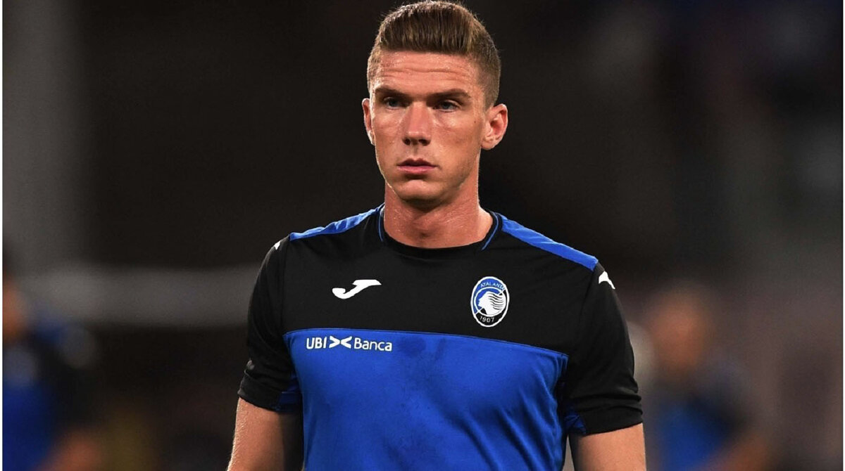 Робин Госенс — немецкий футболист, полузащитник клуба «Аталанта». 