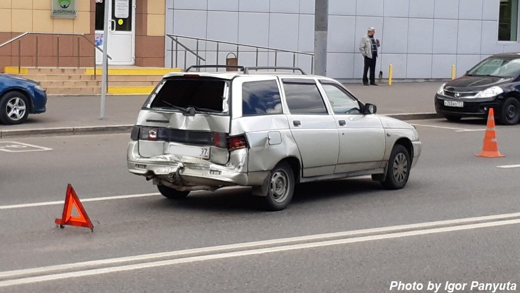 Участники ДТП на месте его совершения (галерея)