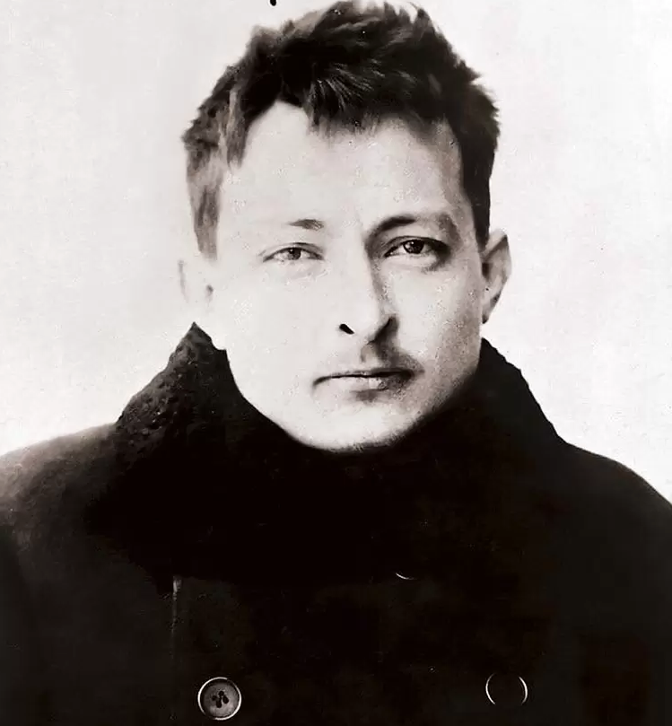 В молодости Феликс Дзержинский пользовался успехом у многих девушек