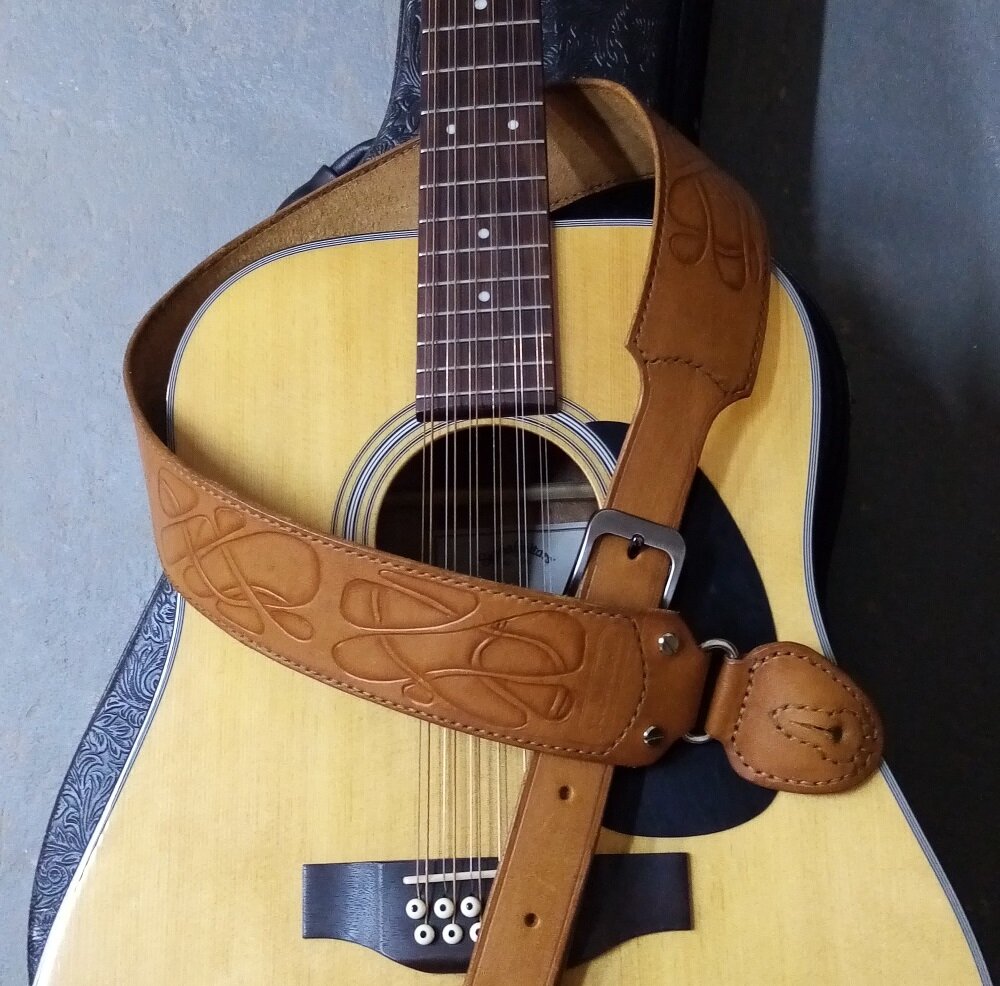 Современная 12-ти струнная гитара