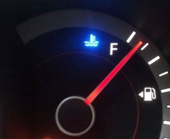 Ехать пока нельзя (синий индикатор не погас)