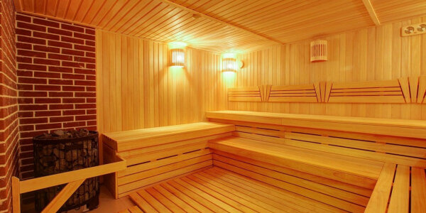 Одноэтажная простая баня из бруса 4х4