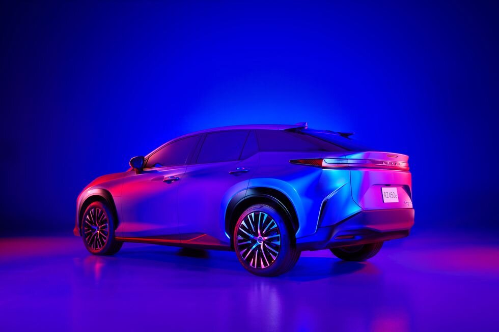 Lexus RZ450e
