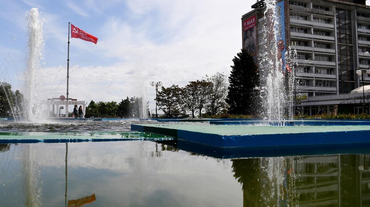    Фонтаны на Площади Победы в Мелитополе© РИА Новости / РИА Новости