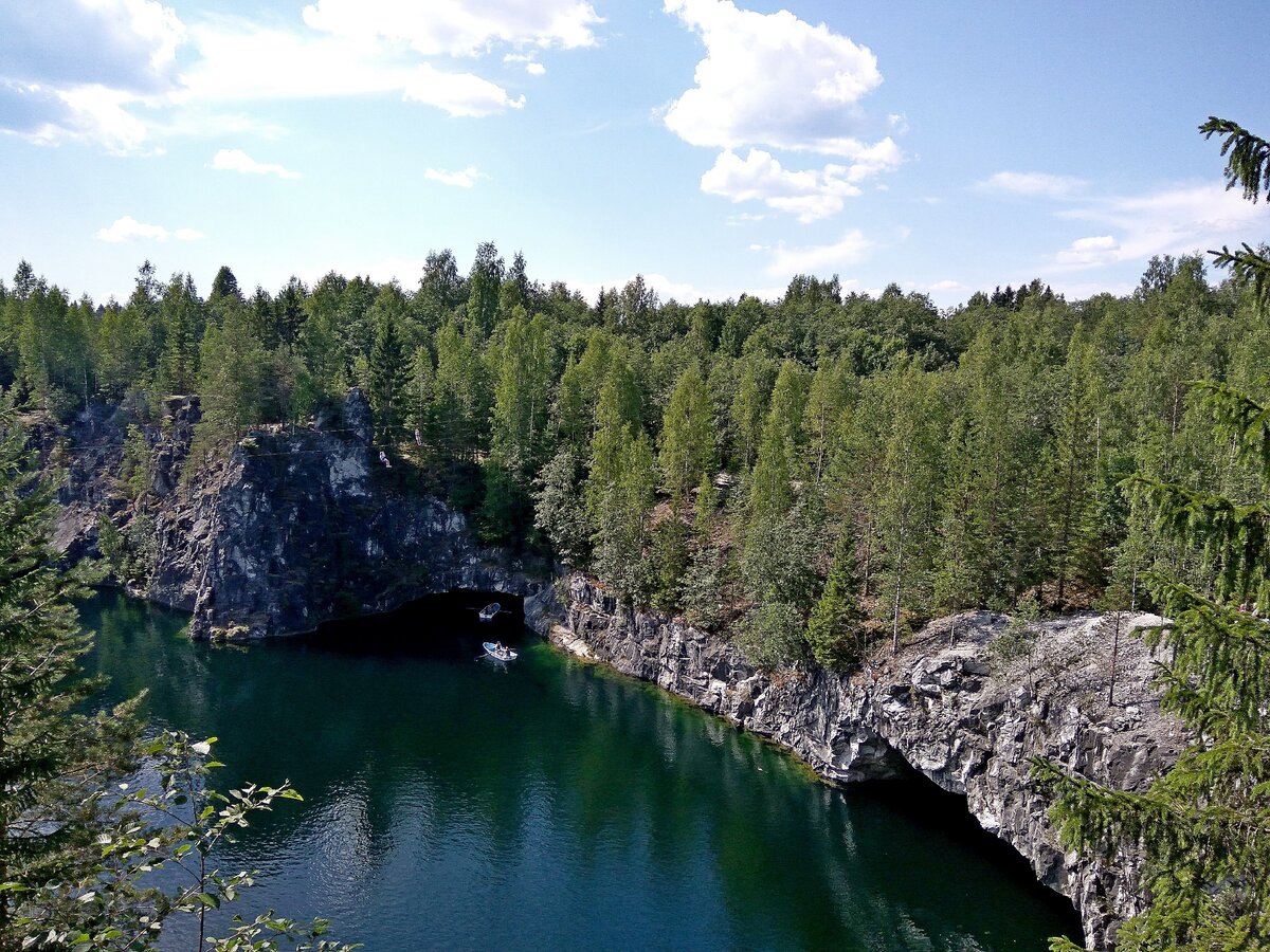 Горный парк Рускеала весной фото