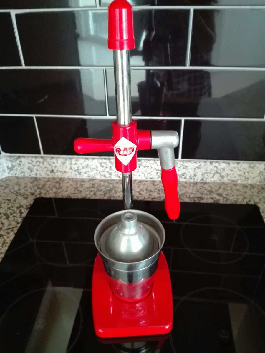 Та самая соковыжималка. Фото автора.