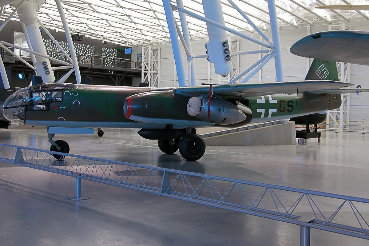 Реактивный бомбардировщик Arado Ar. 234 Blitz. Источник фото: http://fai.org.ru