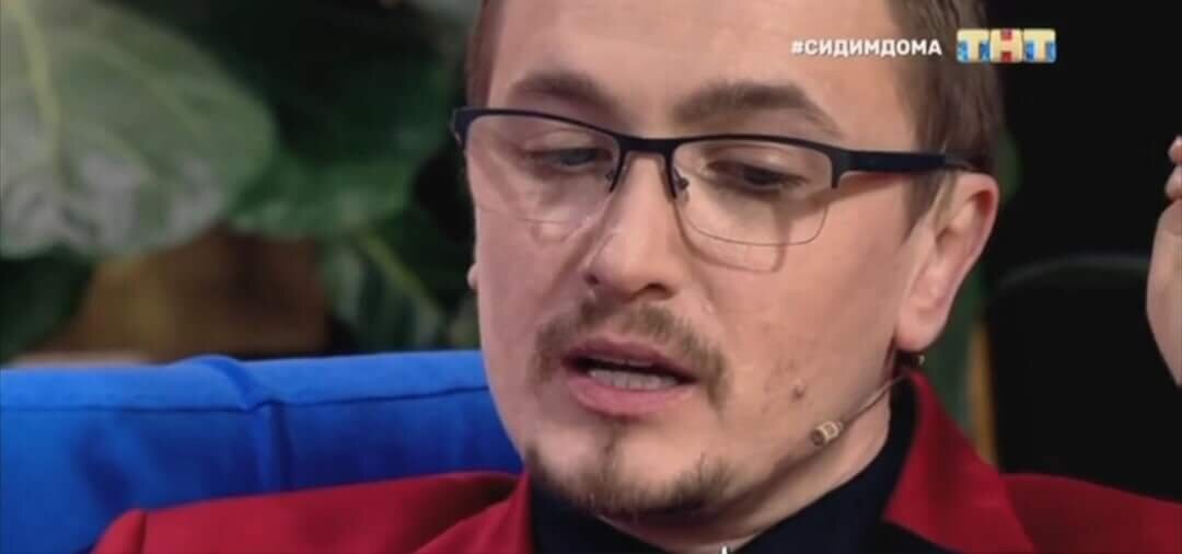 Фамилия влада кадони. Злые языки шоу кадони. Дом 2 суть. Ольга бузова и влад кадони ржет лобное. Влад кадони лобное ржет.