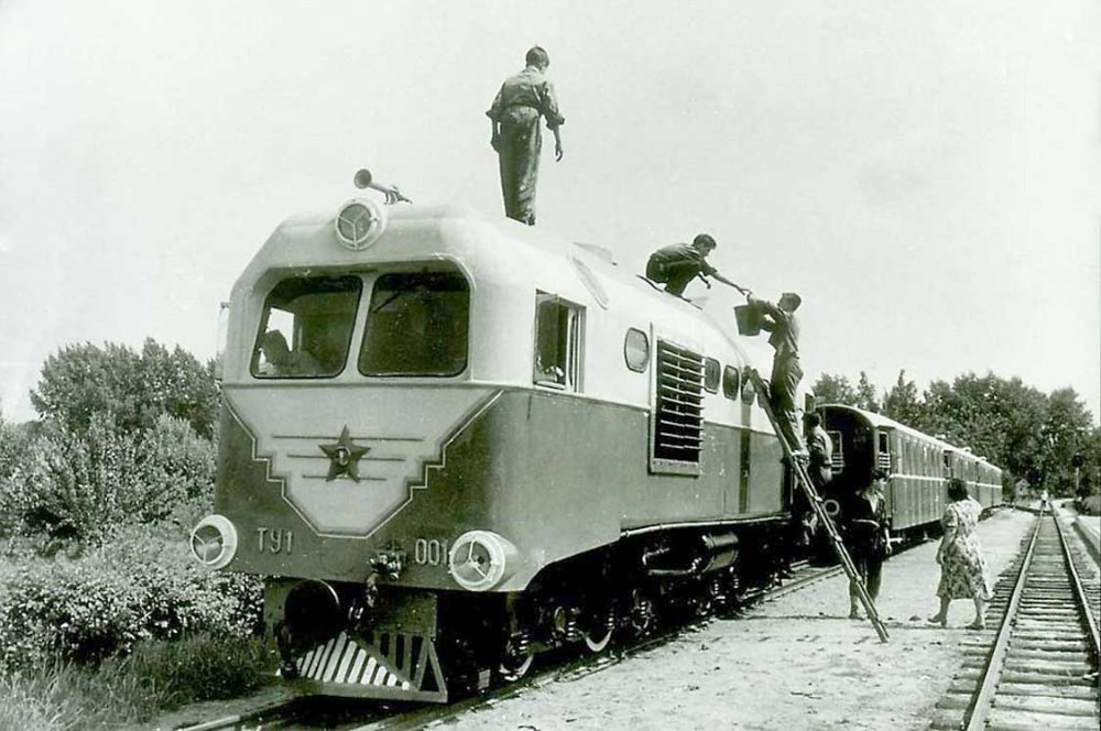 Экипировка ТУ1-001 на Киевской джд