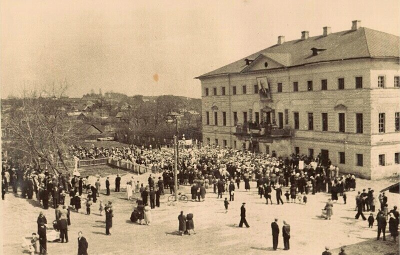 1 мая 1960 г. Дом Щепочкина — Полотняно-Заводская школа